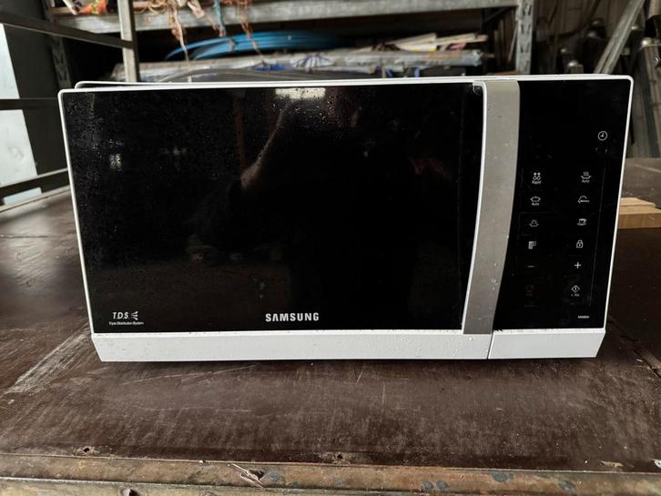 Samsung Magnetron - Snel en eenvoudig opwarmen!, Witgoed en Apparatuur, Magnetrons, Gebruikt, Vrijstaand, Magnetron, 45 tot 60 cm