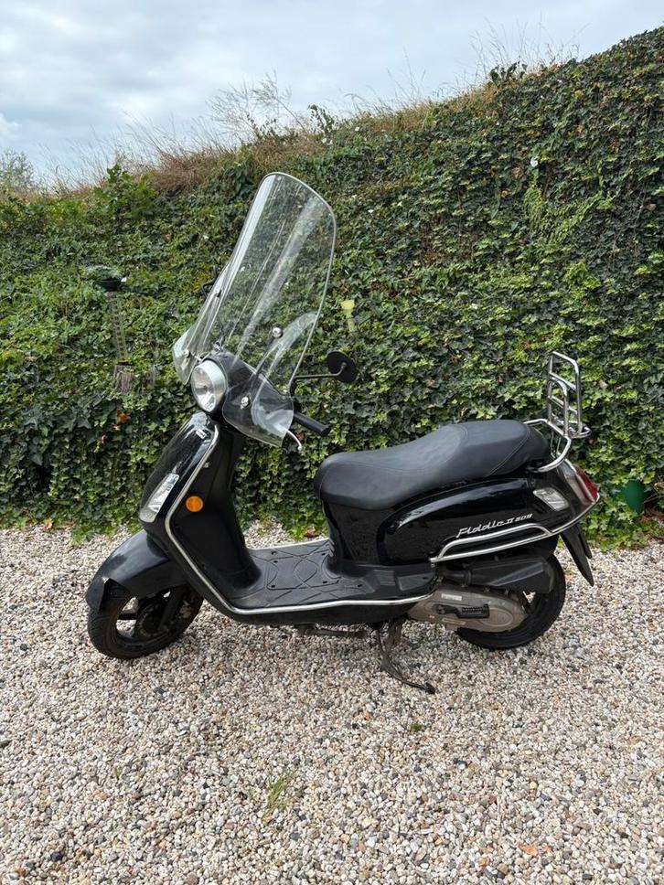 Scooter zwart SYM Fiddle 2 50s, Fietsen en Brommers, Scooters | SYM, Zo goed als nieuw, Fiddle, Ophalen