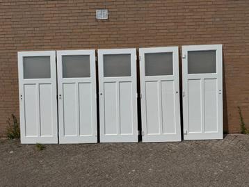 HOUTEN DEUREN! 3 STUKS VOOR 40 EURO!! STOMPE DEUR. beschikbaar voor biedingen