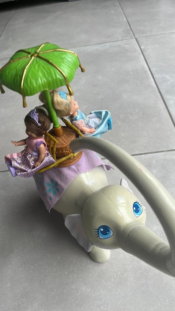 Barbie en de Eilandprinses Tika en Kelly Olifant (2007) set., Ophalen of Verzenden, Huis en Inrichting