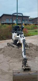 Graafwerk met minigraver, Zakelijke goederen, Machines en Bouw | Kranen en Graafmachines, Ophalen of Verzenden, Graafmachine