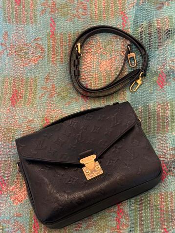 Louis Vuitton Pochette Métis zwart / black monogram leather beschikbaar voor biedingen