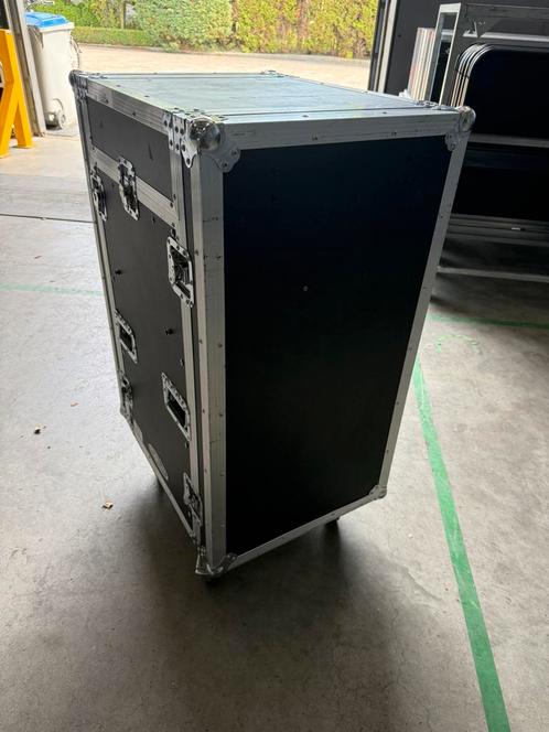 Odyssey FZ116WDLX 19” Taperack flightcase, Muziek en Instrumenten, Behuizingen en Koffers, Zo goed als nieuw, Overige instrumenten
