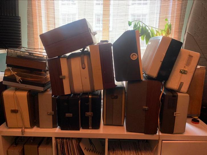 21x vintage koffer platenspelers, Audio, Tv en Foto, Platenspelers, Platenspeler, Overige merken, Ophalen of Verzenden