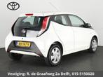 Toyota Aygo 1.0 VVT-i X-Fun | Airco | Bluetooth | Elektrisch, Voorwielaandrijving, Stof, Gebruikt, 4 stoelen