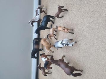 11 Schleich paarden  beschikbaar voor biedingen