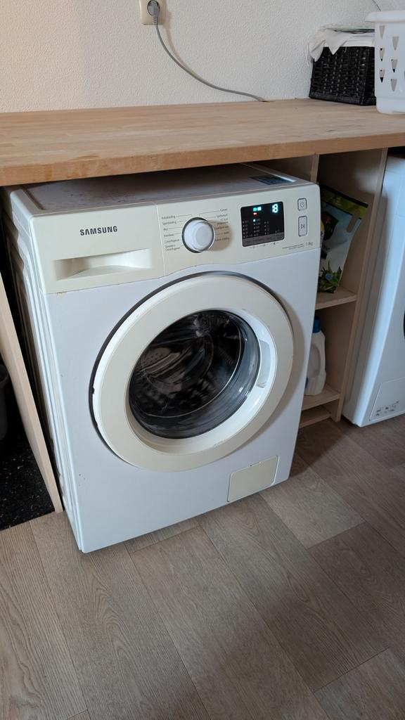 Samsung WF70F5E0Z4W Wasmachine - 7kg - 1400 toeren, Witgoed en Apparatuur, Wasmachines, Gebruikt, Voorlader, 6 tot 8 kg, 85 tot 90 cm
