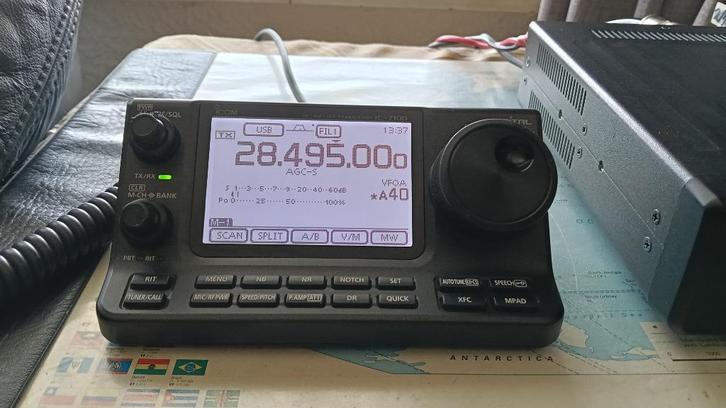Icom IC-7100 HF/VHF/UHF D-star (4 en 6 mtr), Telecommunicatie, Zenders en Ontvangers, Zo goed als nieuw, Zender en Ontvanger, Ophalen of Verzenden