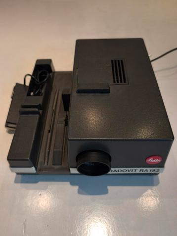 Leitz diaprojector Pradovit RA152 beschikbaar voor biedingen