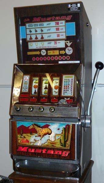 GEZOCHT: Mustang eenamige bandiet Bally, Verzamelen, Automaten | Gokkasten en Fruitautomaten, Ophalen