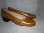 pumps met laag hakje maat 39,5 merk : Voltan, Kleding | Dames, Schoenen, Pumps, Bruin, Ophalen of Verzenden, Zo goed als nieuw