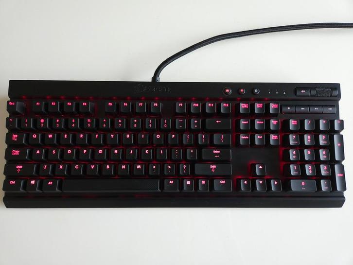 Corsair Vengeance K70 - Cherry MX Brown, Computers en Software, Toetsenborden, Gebruikt, Ophalen of Verzenden