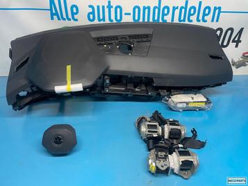 VW GOLF 8 AIRBAG AIRBAGSET DASHBOARD AIRBAGS ALLES LEVERBAAR beschikbaar voor biedingen