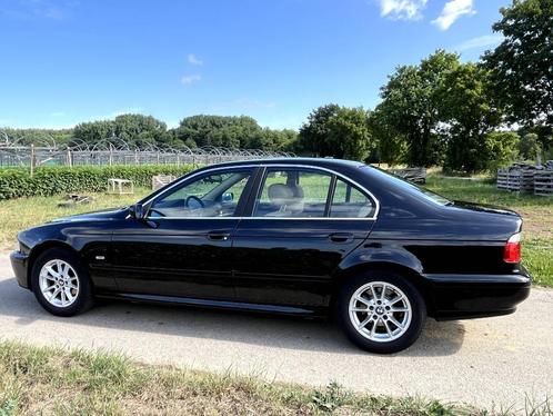BMW 5-Serie 2.2 I 520 2001 Zwart, Auto's, BMW, Particulier, 5-Serie, ABS, Airbags, Airconditioning, Alarm, Bluetooth, Boordcomputer