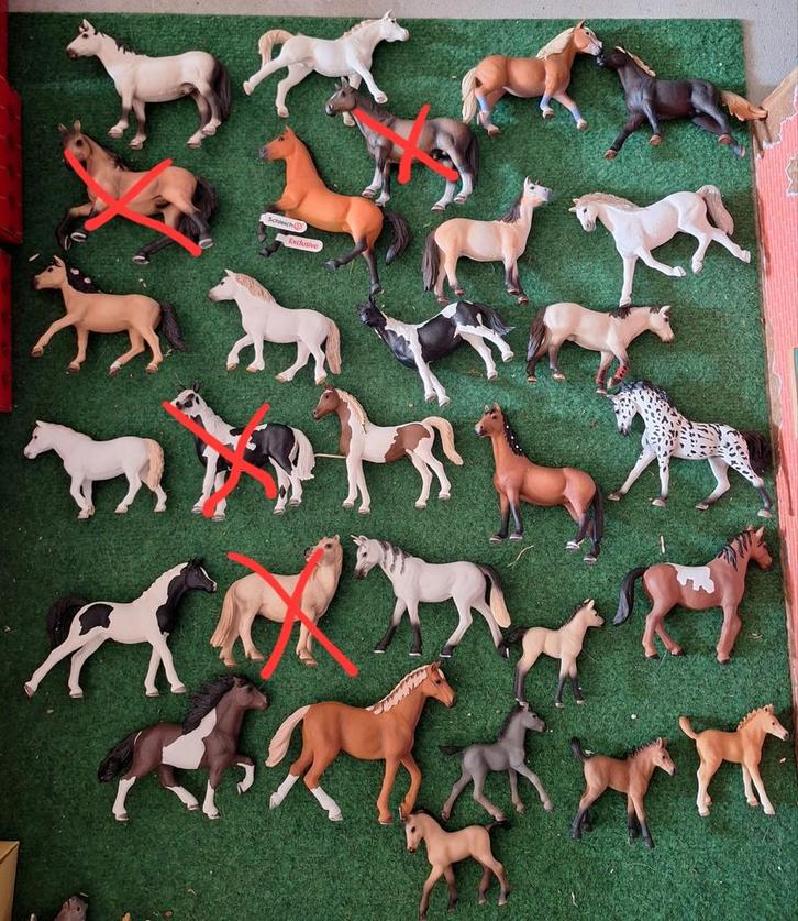 Schleich 25 paarden of veulens - goede staat!, Verzamelen, Dierenverzamelingen, Zo goed als nieuw, Beeldje of Figuurtje, Paard