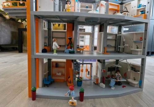 groot playmobil ziekenhuis 130euro of een goed bod, Kinderen en Baby's, Speelgoed | Playmobil, Zo goed als nieuw, Verzenden