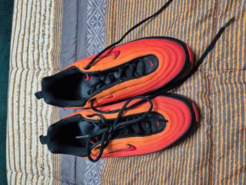 Nike, maat 41 valt als 40 beschikbaar voor biedingen