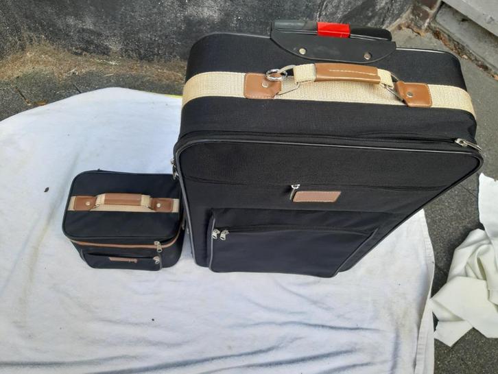 Koffer, Trolley, donkerblauw, grijs, op 2 stevige wielen., Sieraden, Tassen en Uiterlijk, Koffers, Gebruikt, Zacht kunststof, 60 tot 70 cm