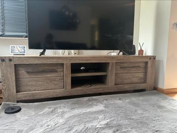 Tv meubel beschikbaar voor biedingen