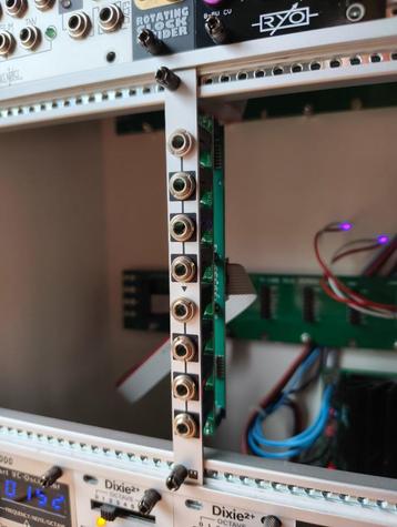 Intellijel Buff Mult Eurorack Module beschikbaar voor biedingen