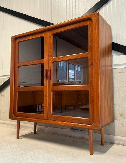 Dyrlund Wandkast Vitrine Kast Highboard Teak, Huis en Inrichting, Kasten | Vitrinekasten, Gebruikt, 100 tot 150 cm, 100 tot 150 cm