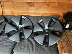 Tesla Model 3 Aero 18” Wieldoppen, Auto diversen, Wieldoppen, Ophalen of Verzenden, Zo goed als nieuw