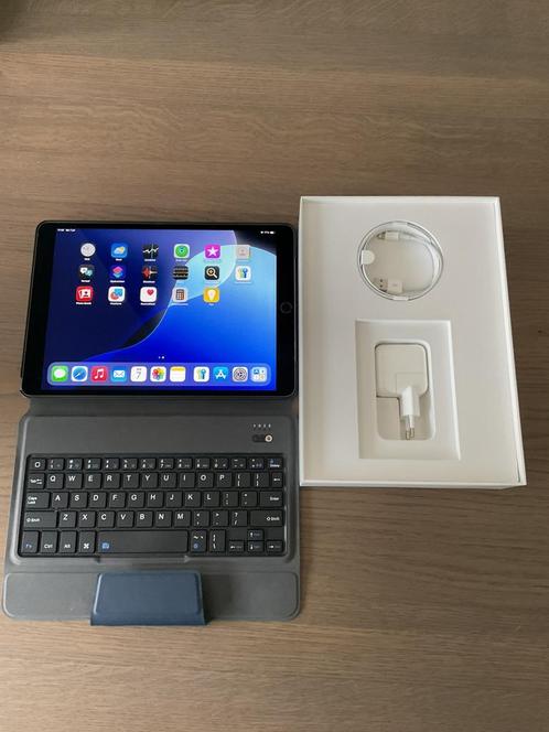 ipad  air  3…64gb…model  a 2123…wifi  +  4g. +  toetsenbord, Computers en Software, Apple iPads, Zo goed als nieuw, Apple iPad Air