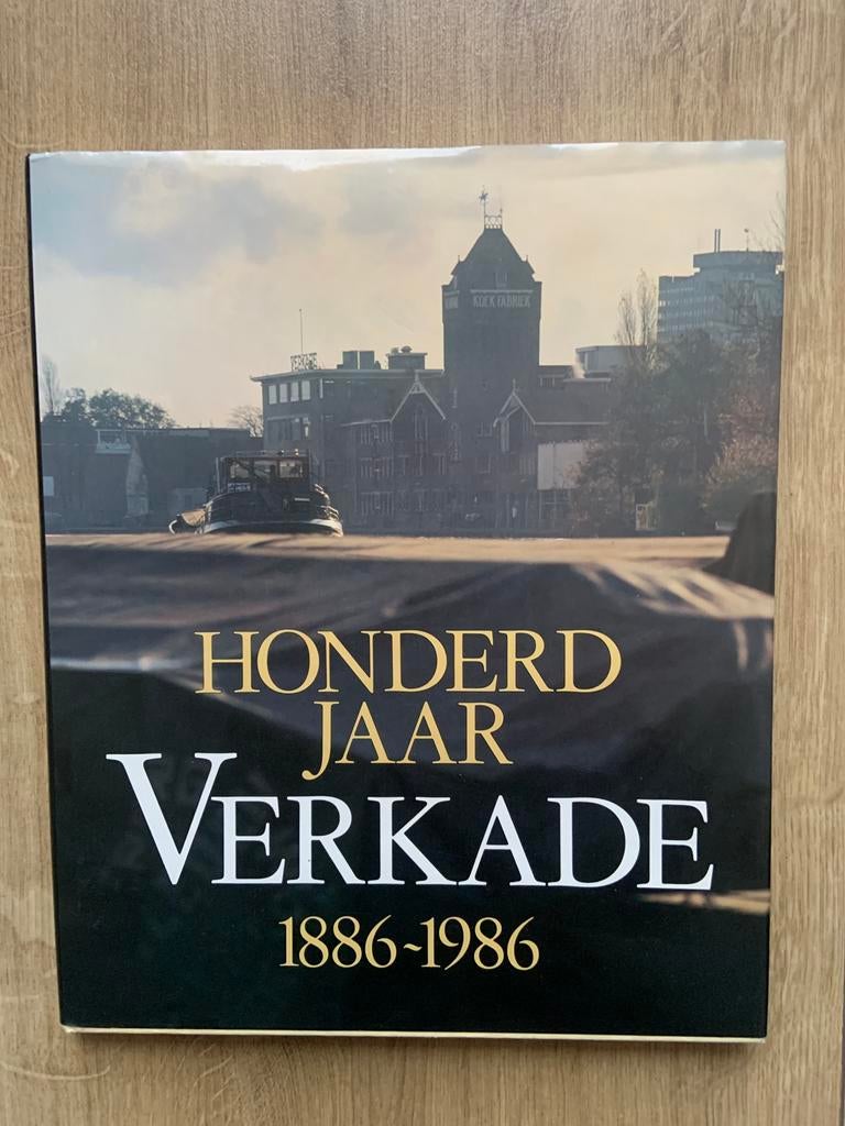 100 jaar verkade lekkernijen ontwikkeling enz, Boeken, Ophalen of Verzenden, Zo goed als nieuw