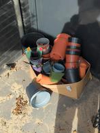 Diverse potten plastic en terracotta, doos vol, Tuin en Terras, Kweekspullen, Ophalen of Verzenden, Zo goed als nieuw