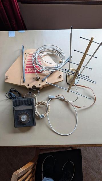 Binnen en buiten antenne  beschikbaar voor biedingen