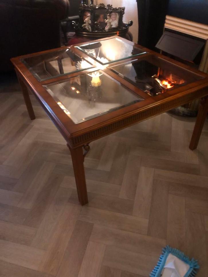 Heldense wortelnoten salontafel met facet geslepen glas, Huis en Inrichting, Tafels | Salontafels, Gebruikt, 50 tot 75 cm, 100 tot 150 cm