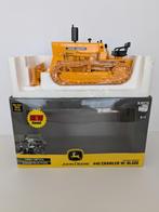 Ertl John Deere 440 Crawler W/Blade, Hobby en Vrije tijd, Modelauto's | Overige schalen, Verzenden, Nieuw, Tractor of Landbouw