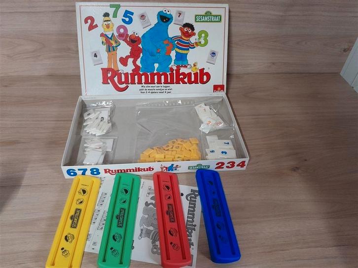 rummikub sesamstraat gezelschapsspel [s1163], Hobby en Vrije tijd, Gezelschapsspellen | Bordspellen, Zo goed als nieuw, Ophalen of Verzenden