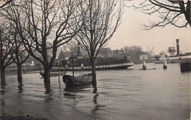 V243 Gorinchem Bierbrouwerij boot schip molen FOTOKAART 1925, Verzamelen, Ansichtkaarten | Nederland, Zuid-Holland, 1920 tot 1940