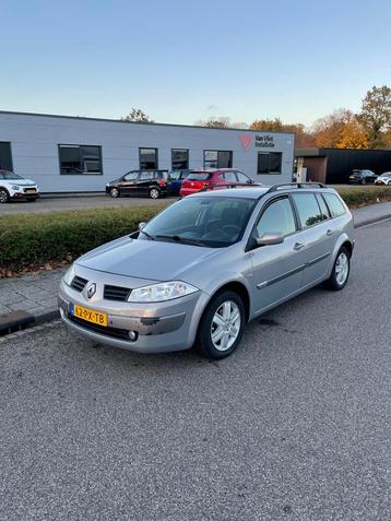 Renault Mégane Grand Tour 1.6-16V Dynamique Comfort beschikbaar voor biedingen