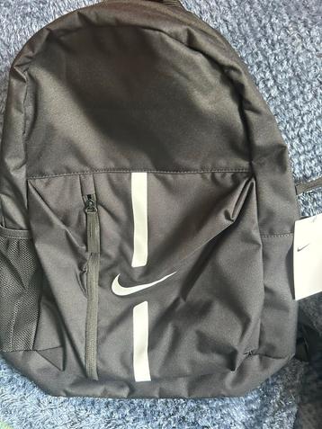 Nieuwe Nike Rugzak - Stijlvol & Praktisch! beschikbaar voor biedingen