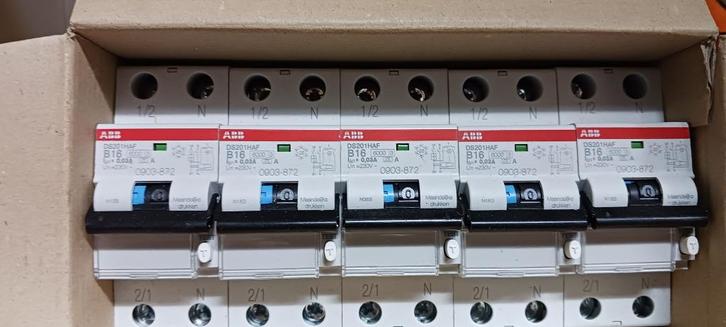 meterkast en toebehoren (opruiming), Doe-het-zelf en Verbouw, Elektra en Kabels, Nieuw, Overige typen, Ophalen of Verzenden