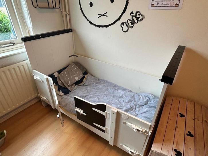 Mooi Holland Kiske kinderbed, Kinderen en Baby's, Kinderkamer | Bedden, Gebruikt, 140 tot 160 cm, 70 tot 85 cm, Lattenbodem, Matras