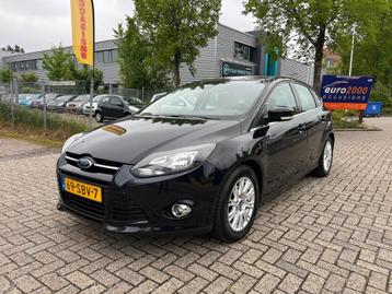 Ford Focus 1.6 TI-VCT Titanium - Keyless - Cruise - 136.000  beschikbaar voor biedingen