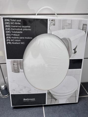 Wc-bril NIEUW IN DOOS wit beschikbaar voor biedingen