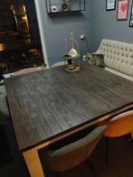 Eettafel 140x140  henders en Hazel, Ophalen, Gebruikt, Vierkant, Vijf personen of meer