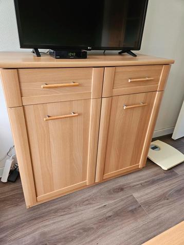 Te koop: Commode/tv kast. beschikbaar voor biedingen