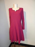 Marccain fucia roze jurk stretch breisel uitlopende rok N5