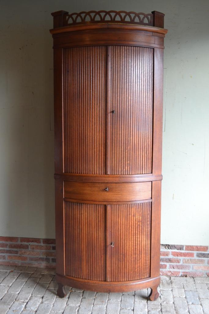 Prachtige antieke eiken houten halfronde hoekkast., Antiek en Kunst, Antiek | Meubels | Kasten, Verzenden