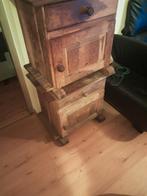 Nachtkastjes set, Huis en Inrichting, Slaapkamer | Nachtkastjes, Ophalen, 55 tot 70 cm, Zo goed als nieuw, 45 tot 65 cm