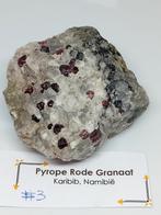 #3 Pyrope rode granaat in veldspaat, Karibib Namibië, Ophalen of Verzenden, Mineraal