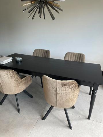 INGATORP zwart eettafel tafel uitschuifbaar 155/215x87 beschikbaar voor biedingen
