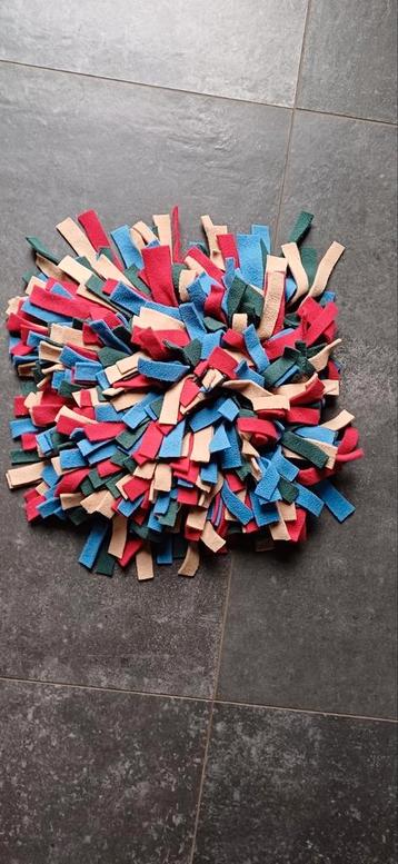 Snuffelmat voor hond, kat of paard beschikbaar voor biedingen