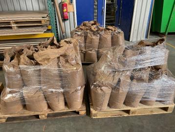 Excellent straalgrit (1x gebruikt) in 25 kg zakken beschikbaar voor biedingen