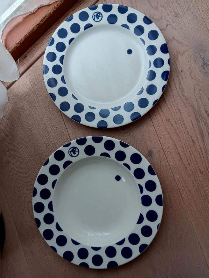 2x Mosa Maastricht Porselein Marte Röling bord, Antiek en Kunst, Antiek | Servies los, Ophalen of Verzenden